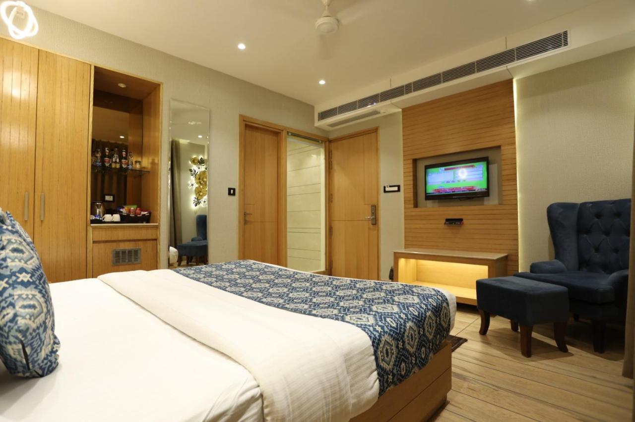 Jrd Luxury-Business Hotel Yeni Delhi Dış mekan fotoğraf