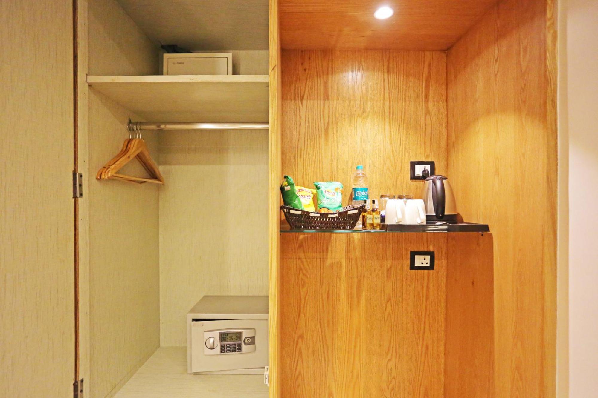 Jrd Luxury-Business Hotel Yeni Delhi Dış mekan fotoğraf