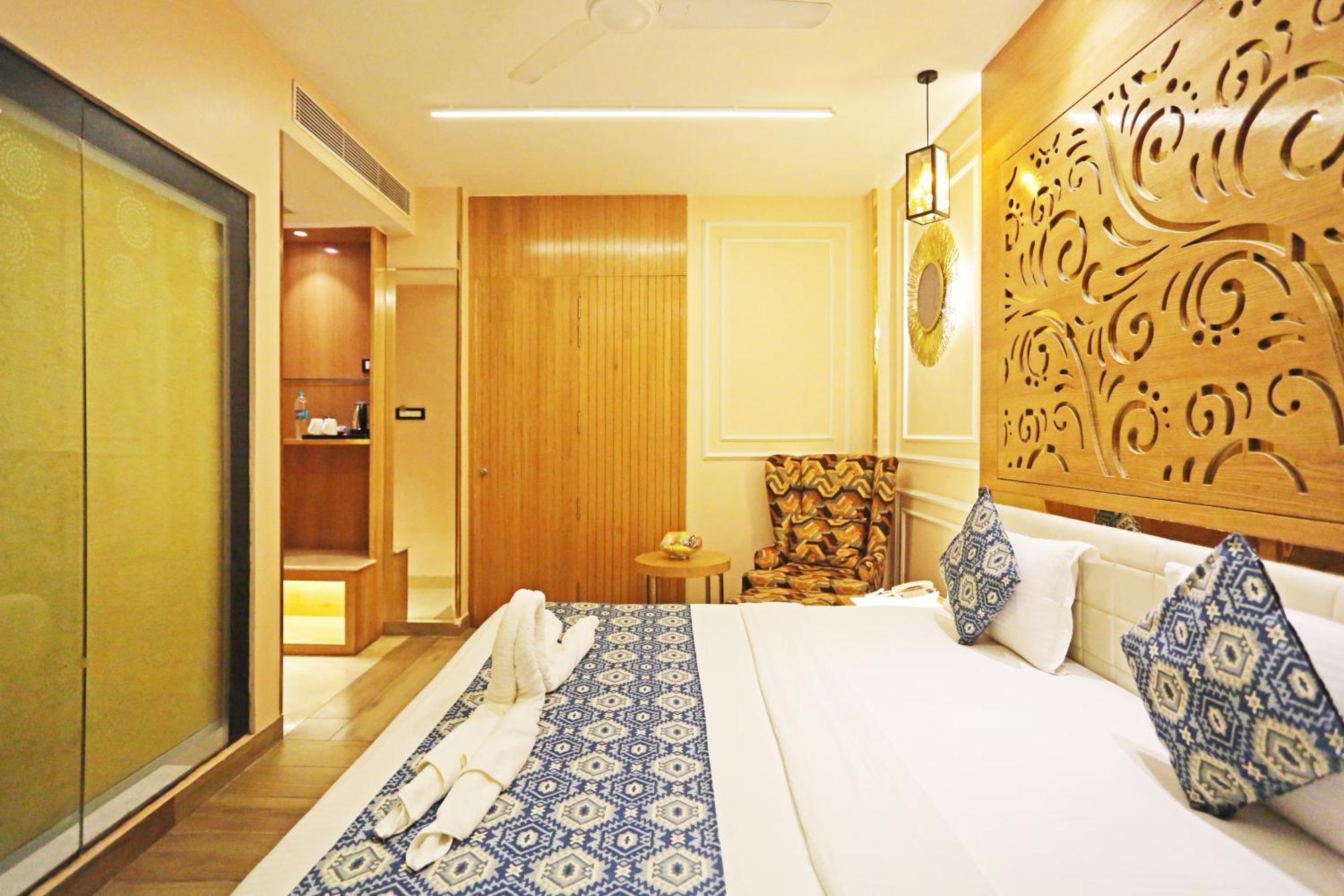 Jrd Luxury-Business Hotel Yeni Delhi Dış mekan fotoğraf