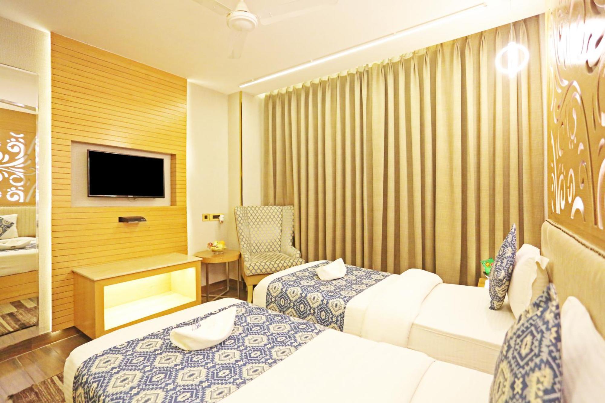 Jrd Luxury-Business Hotel Yeni Delhi Dış mekan fotoğraf