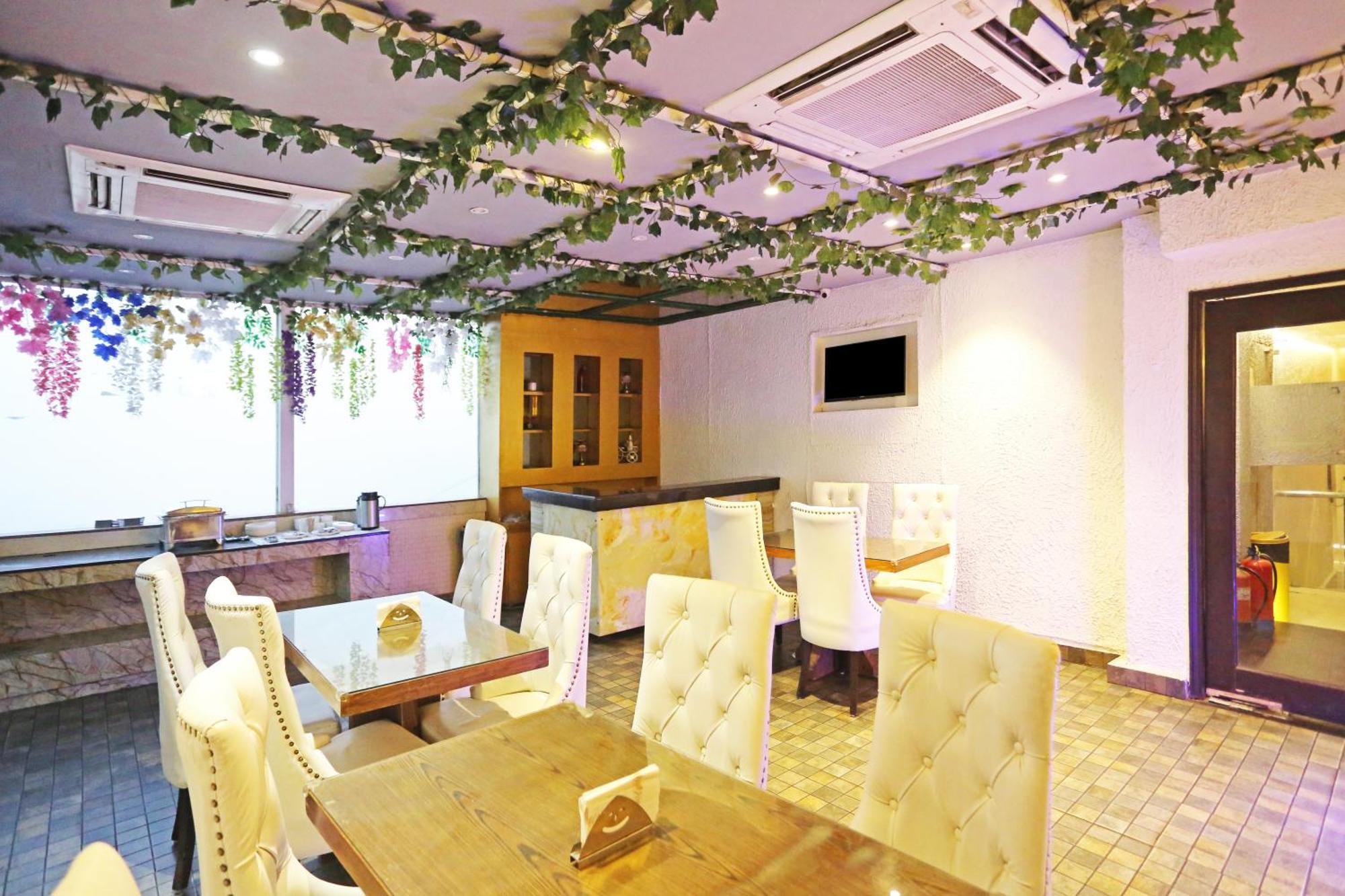 Jrd Luxury-Business Hotel Yeni Delhi Dış mekan fotoğraf