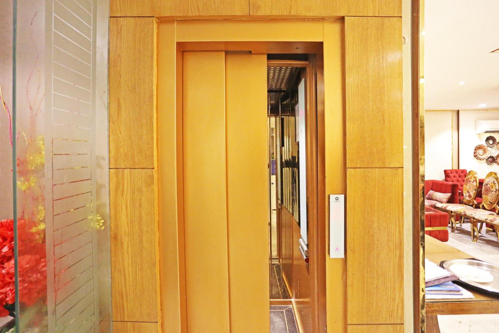 Jrd Luxury-Business Hotel Yeni Delhi Dış mekan fotoğraf